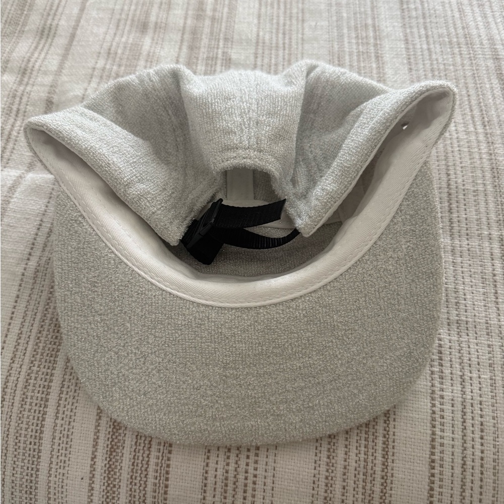 Supreme Light Gray Hat with Red Logo - Picture 2 of 2